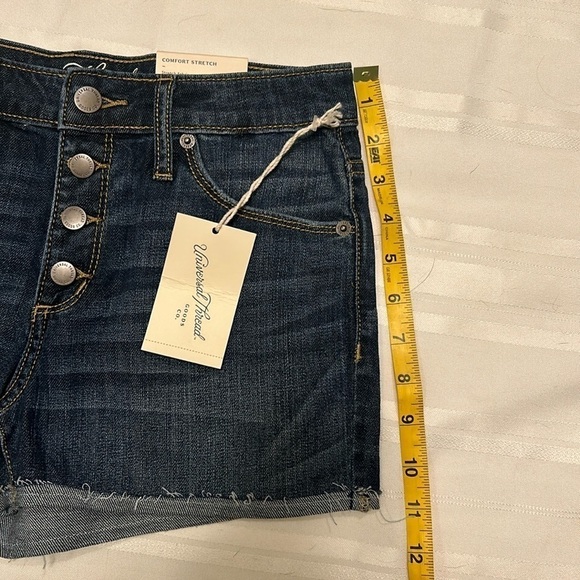 Universal Thread Shorts - Picture 11 of 16